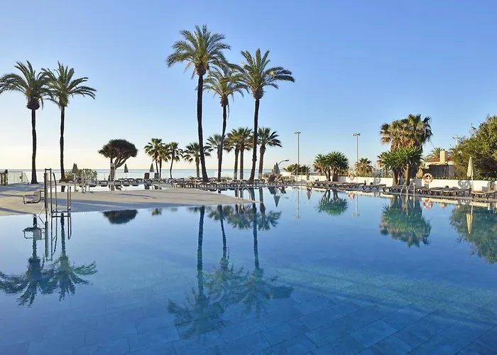 Top Torremolinos Aparthotels: Your Ideal Stay in Costa del Sol